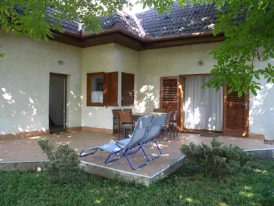 Ferienhaus für 8 Personen (90 m²) in Vonyarcvashegy 1/10