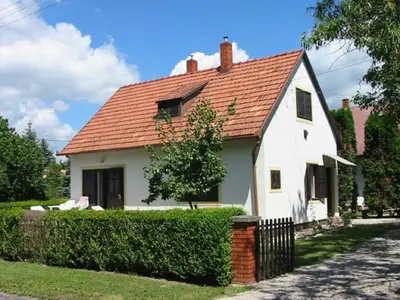 Ferienhaus für 8 Personen (80 m²) in Vonyarcvashegy 1/10