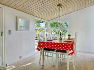 23742259-Ferienhaus-5-Vordingborg-300x225-4