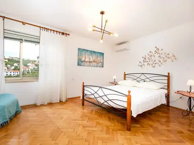 Ferienhaus für 4 Personen (70 m²) in Vrbnik 9/10