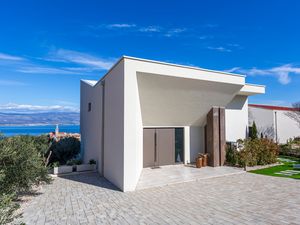 24002821-Ferienhaus-8-Vrbnik-300x225-2