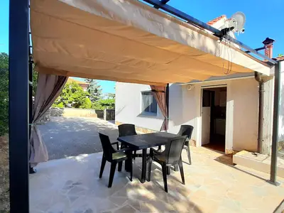 Ferienhaus für 5 Personen (60 m²) in Krk 3/10