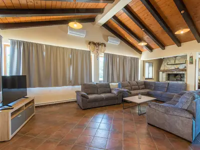 Ferienhaus für 10 Personen (300 m²) in Kloštar 7/10