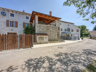 Ferienhaus für 8 Personen (220 m²) in Kloštar 1/10