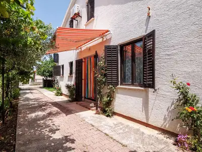 Ferienhaus für 6 Personen (72 m²) in Vrsi 2/10