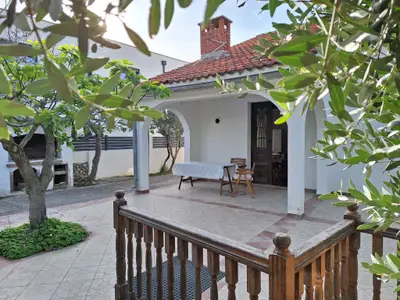 Ferienhaus für 6 Personen (72 m²) in Vrsi 9/10