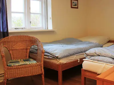 Reetdachkate Schlafzimmer 1