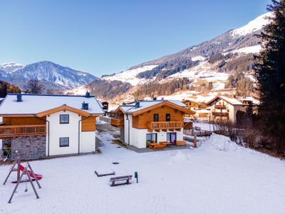 Außenseite Ferienhaus [Winter]