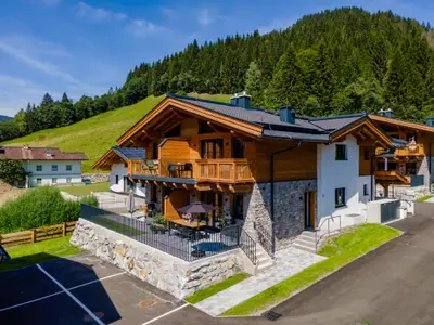 Außenseite Ferienhaus [Sommer]