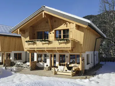Außenseite Ferienhaus [Winter]