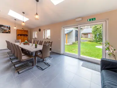 DiningRoom