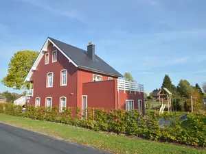 Ferienhaus für 9 Personen (245 m²) in Weismes