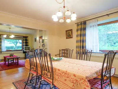 DiningRoom