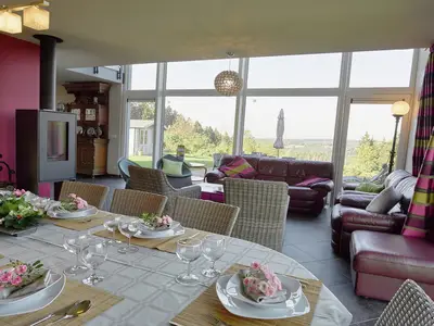 DiningRoom