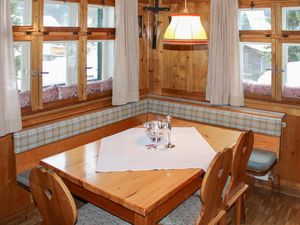 24002324-Ferienhaus-6-Wald am Arlberg-300x225-2