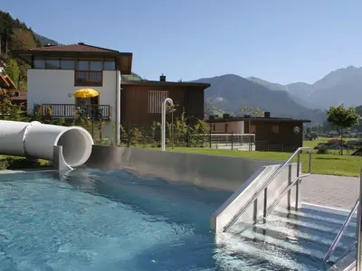 PoolOfHouse