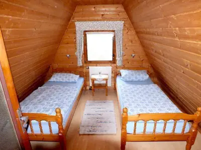 Gemütliches Schlafzimmer Gr. 1,90 x 0,90 m