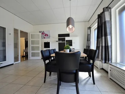 DiningRoom
