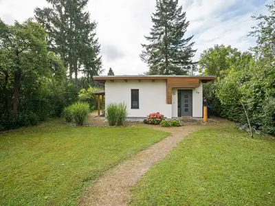 Ferienhaus Große Sommerliebe Waren (Müritz) - Modernes Haus im Grünen mit großem Garten und idyllischer Umgebung