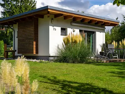 Ferienhaus Kleine Sommerliebe Waren (Müritz) - mit Holzdetails und Gartenblick