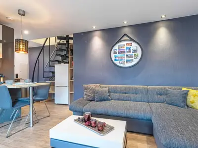 Ferienhaus Charlotta Waren (Müritz) - Wohnraum mit Essecke