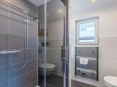 Ferienhaus Charlotta Waren (Müritz) - modernes Bad