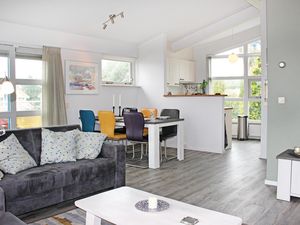 23737152-Ferienhaus-6-Warkum-300x225-4