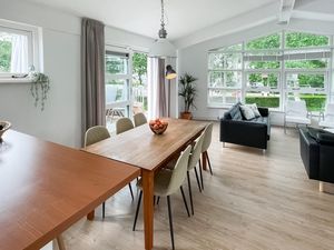 24020970-Ferienhaus-6-Warkum-300x225-3