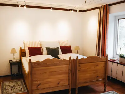 Schlafzimmer - 1 Doppelbett - EG