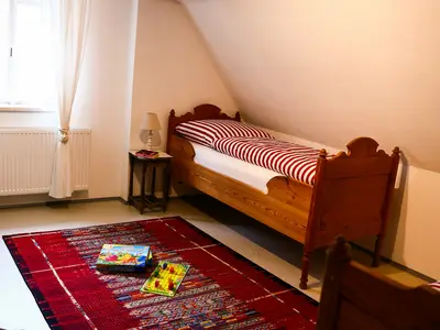 Schlafzimmer - 2 Einzelbetten - OG