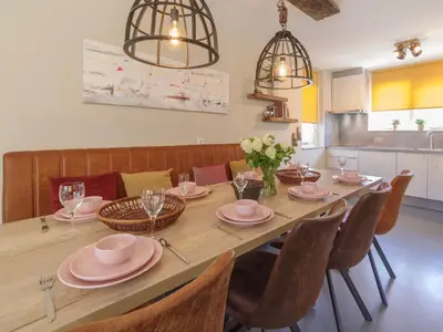 DiningRoom