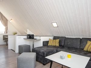 22488929-Ferienhaus-6-Wendtorf-300x225-2