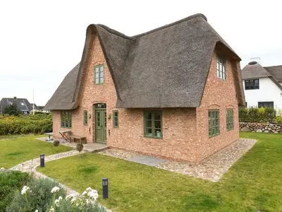 Ferienhaus für 8 Personen (180 m²) in Wenningstedt 3/10