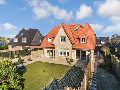 Ferienhaus für 9 Personen (250 m²) in Wenningstedt 1/10