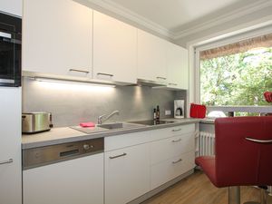 23874672-Ferienhaus-5-Wenningstedt-300x225-2