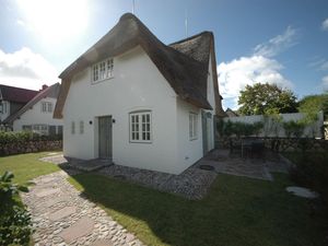 23974272-Ferienhaus-8-Wenningstedt-300x225-4