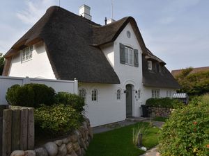 23974286-Ferienhaus-5-Wenningstedt-300x225-1