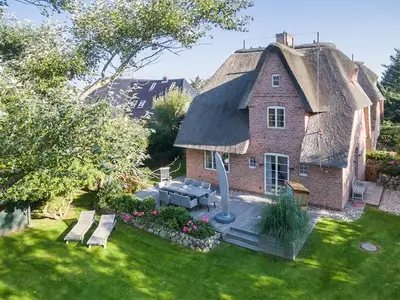 Ferienhaus für 8 Personen (222 m²) in Wenningstedt 2/10