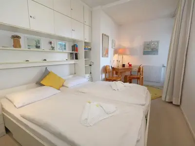 Ferienhaus für 2 Personen (36 m²) in Wenningstedt 8/10
