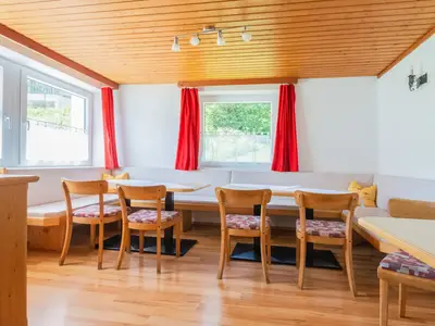 DiningRoom