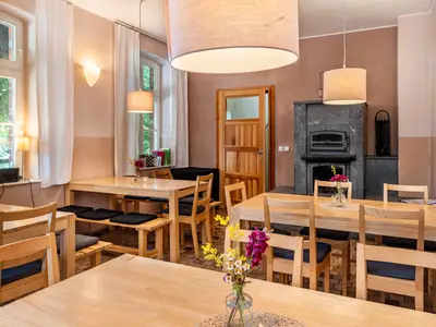 Photo, INSIDE, OUTSIDE