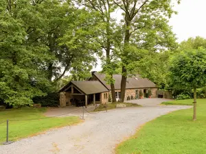 Ferienhaus für 16 Personen (300 m²) in Wéris