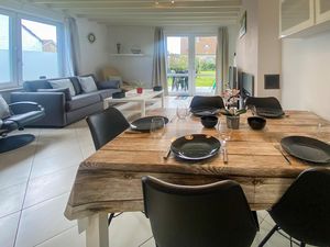 23763064-Ferienhaus-6-Westende-300x225-5