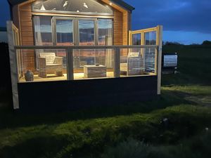 23464844-Ferienhaus-4-Westerland-300x225-5