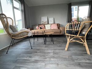 23452736-Ferienhaus-4-Westerland-300x225-2