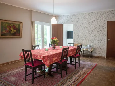 DiningRoom