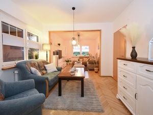 23917784-Ferienhaus-6-Westoverledingen-300x225-4