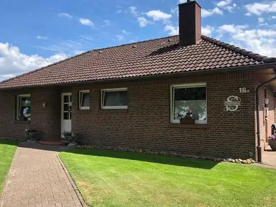 Ferienhaus für 4 Personen (75 m²) in Westoverledingen 1/10