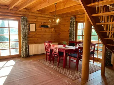 DiningRoom