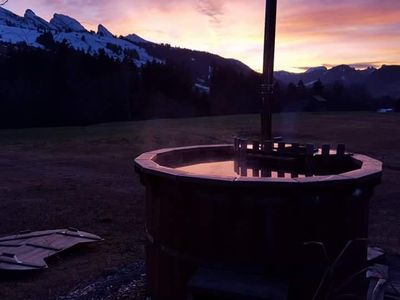 Sonnenuntergang im Hot Pot (für 6 Personen beheizbar auf 40 Grad)